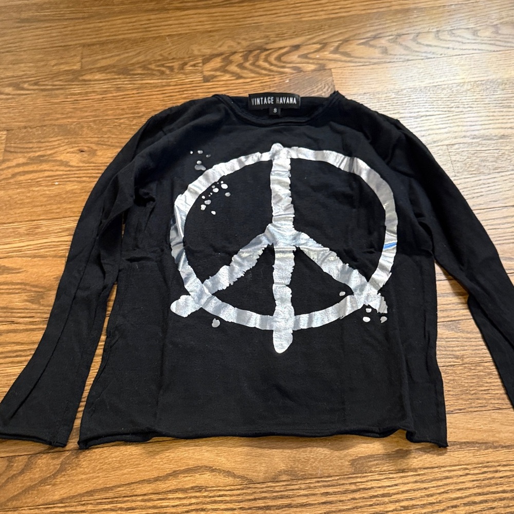 Vintage Havana Black and Silver Peace Long Sleeve Tee Size Small